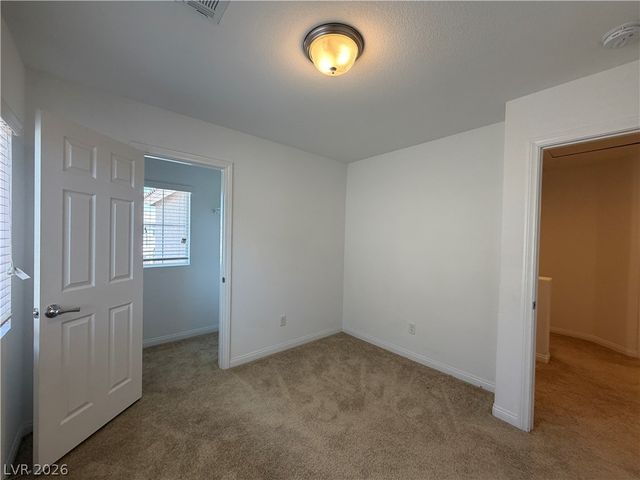 7869 Tyrell Peaks Street, Las Vegas, NV 89139