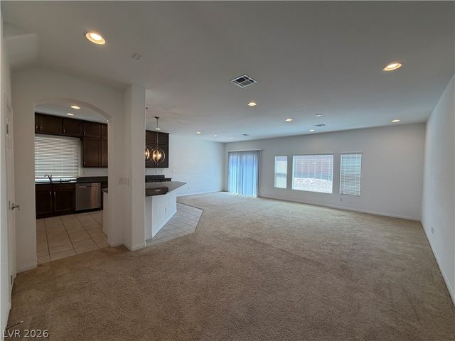 7869 Tyrell Peaks Street, Las Vegas, NV 89139