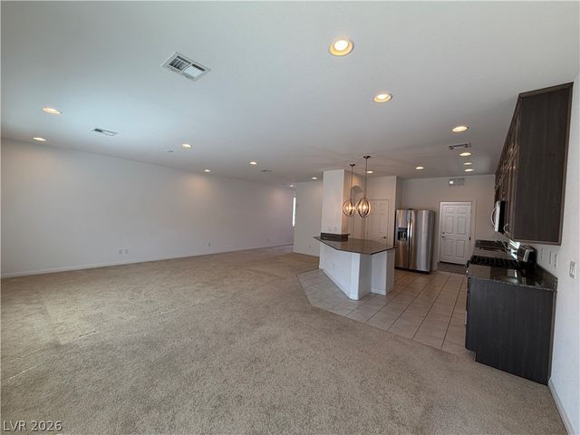 7869 Tyrell Peaks Street, Las Vegas, NV 89139