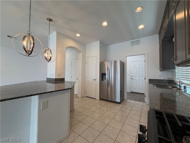7869 Tyrell Peaks Street, Las Vegas, NV 89139