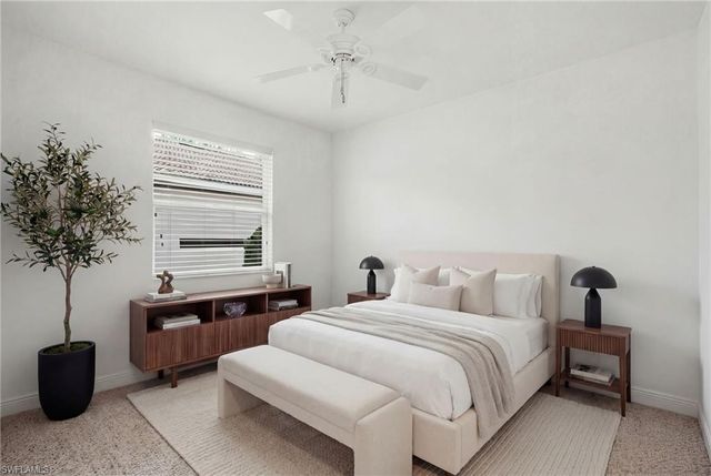 4828 Cerromar DR, Naples, FL 34112