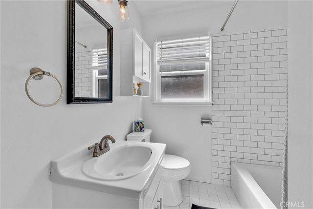 1204 Riverside, Fullerton, CA 92831
