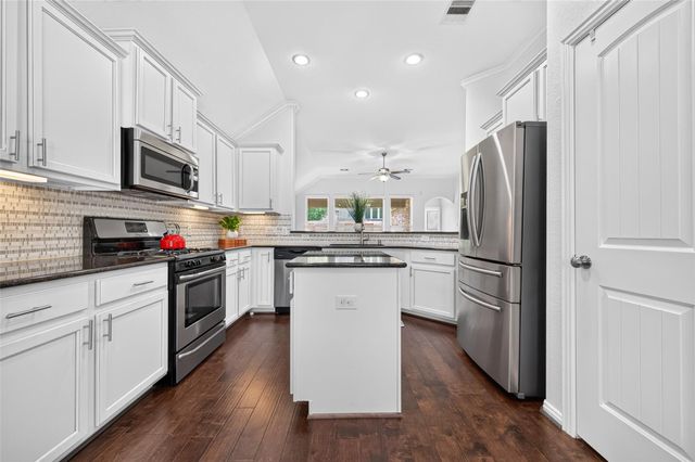 14822 Raleighs Meadow Court, Cypress, TX 77433