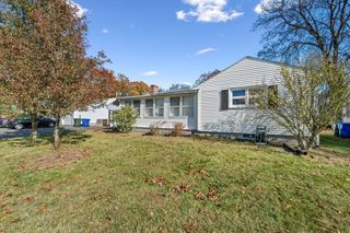 261 W Allen Ridge Rd, Springfield, MA 01118