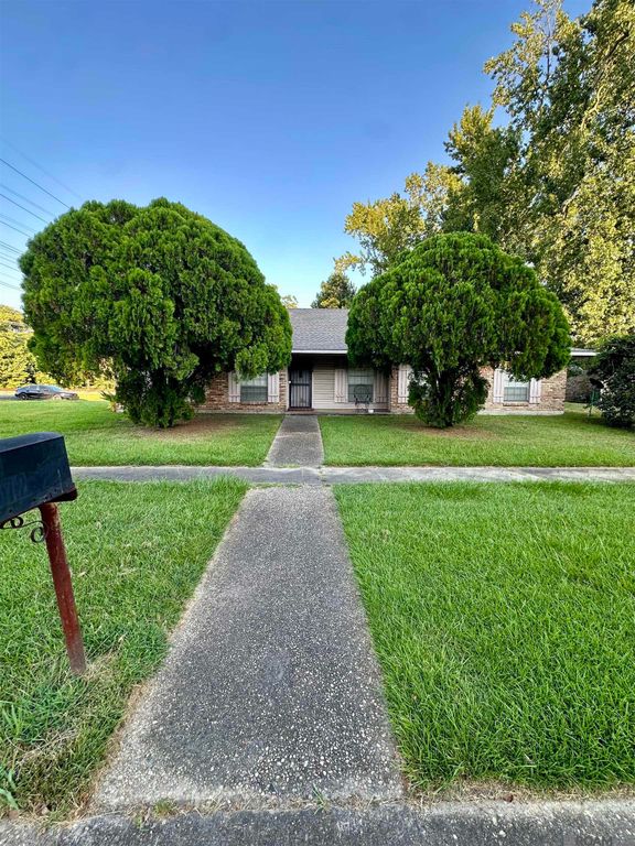 3572 Madeira Dr, Baton Rouge, LA 70810