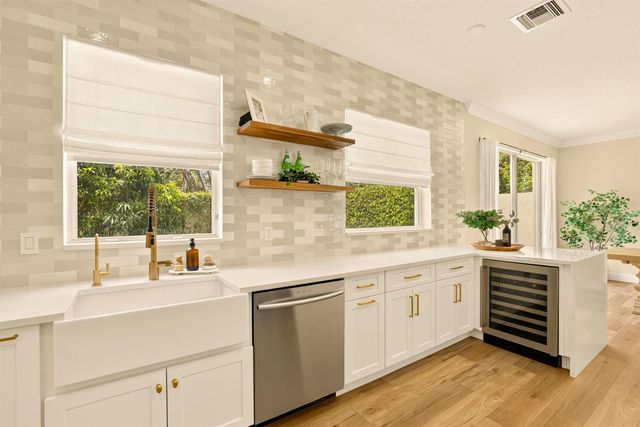 7630 Topiary Avenue, Boynton Beach, FL 33437