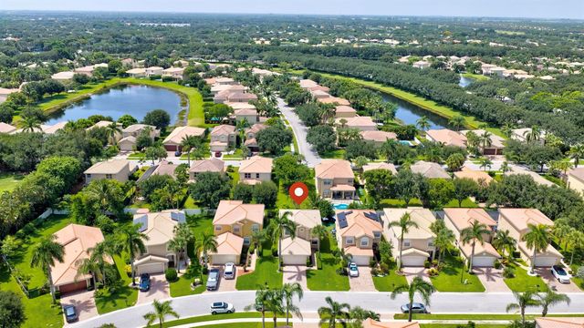 7630 Topiary Avenue, Boynton Beach, FL 33437