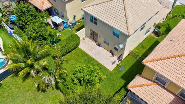 7630 Topiary Avenue, Boynton Beach, FL 33437