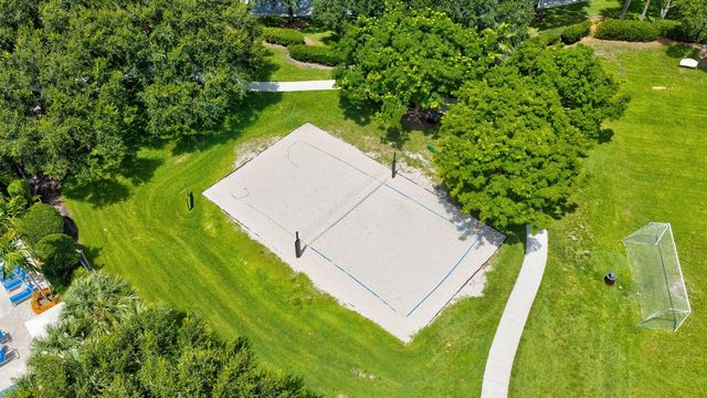 7630 Topiary Avenue, Boynton Beach, FL 33437