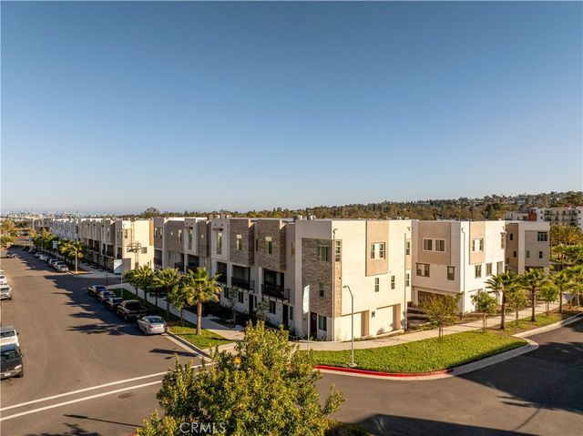 1491 W Vista Way, San Pedro, CA 90732