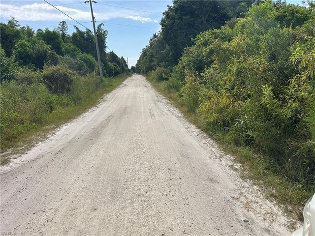 1070 Limpkin RD, Naples, FL 34120