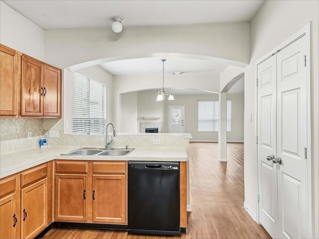 3807 Liberty Square Trail, Fresno, TX 77545