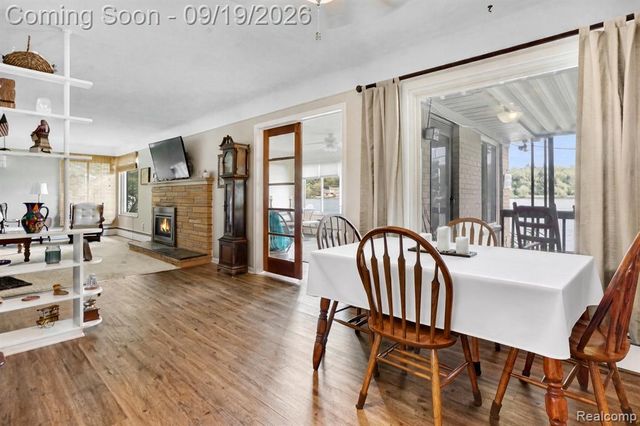 7139 Capri Drive, White Lake, MI 48383