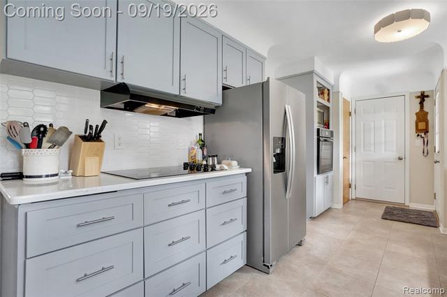 7139 Capri Drive, White Lake, MI 48383
