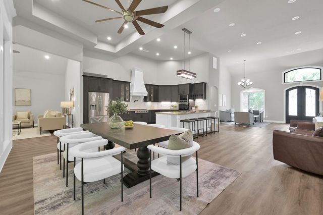 2172 Greentree Drive, Huntsville, TX 77340