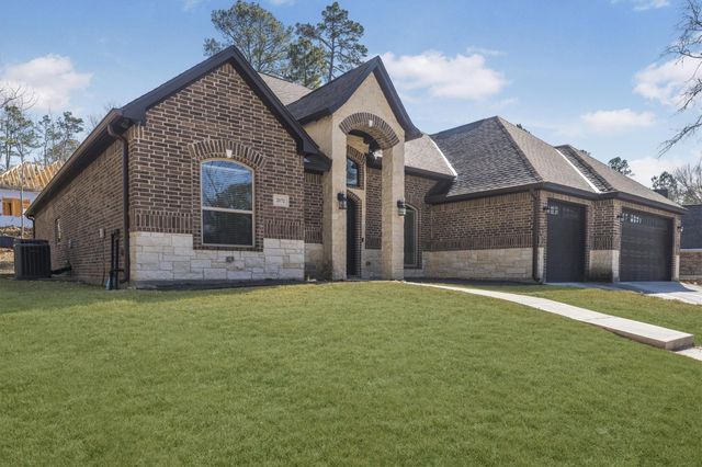 2172 Greentree Drive, Huntsville, TX 77340