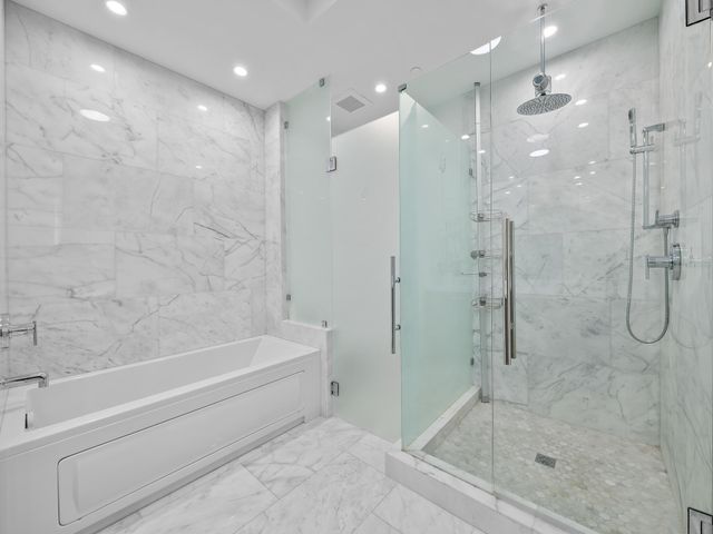 161 ISLE OF VENICE Drive 204, Fort Lauderdale, FL 33301