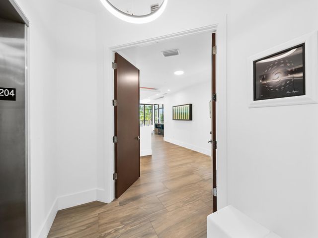161 ISLE OF VENICE Drive 204, Fort Lauderdale, FL 33301