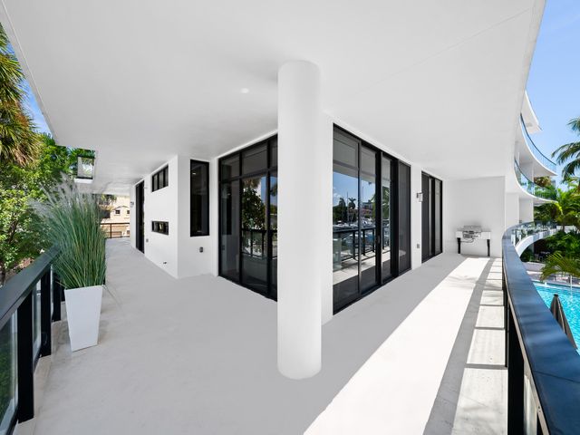 161 ISLE OF VENICE Drive 204, Fort Lauderdale, FL 33301