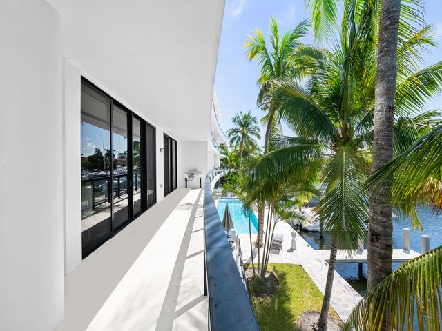 161 ISLE OF VENICE Drive 204, Fort Lauderdale, FL 33301