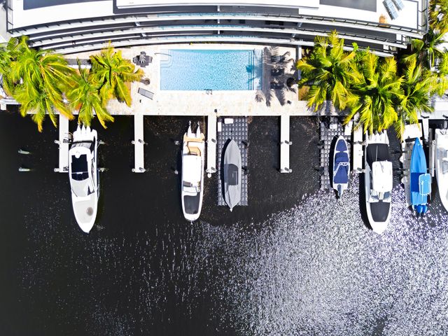 161 ISLE OF VENICE Drive 204, Fort Lauderdale, FL 33301