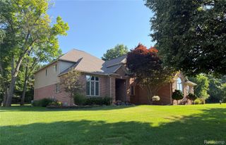 151 Wendover Court, Commerce Charter Township, MI 48390