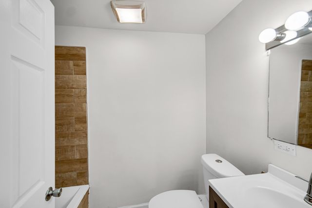 1517 E 174th Street, Hammond, IN 46324