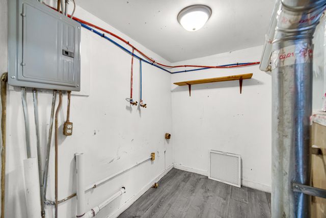 1517 E 174th Street, Hammond, IN 46324