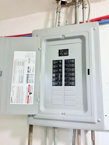 1517 E 174th Street, Hammond, IN 46324