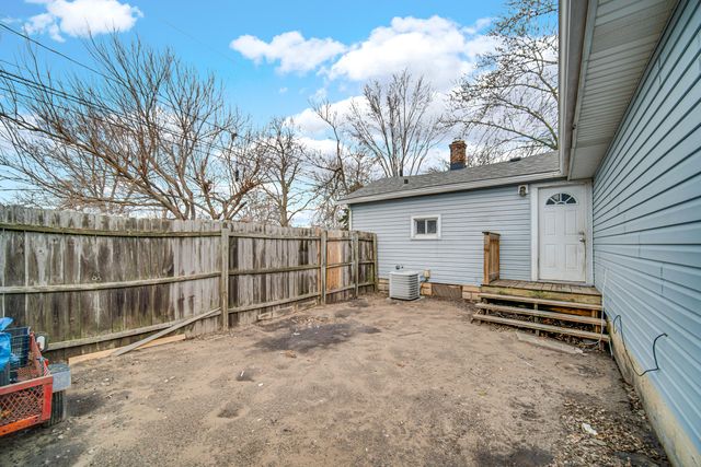 1517 E 174th Street, Hammond, IN 46324