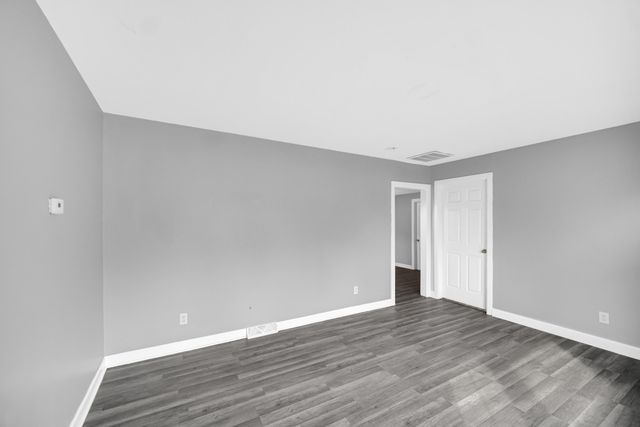 1517 E 174th Street, Hammond, IN 46324