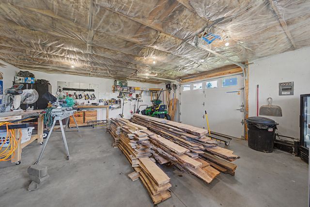 1636 25th Avenue SW, Altoona, IA 50009