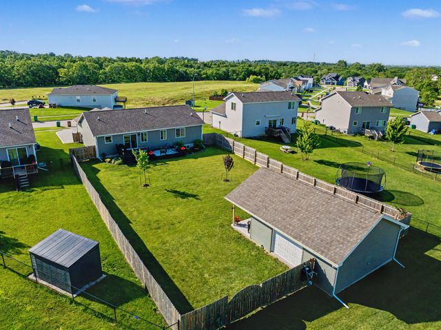 1636 25th Avenue SW, Altoona, IA 50009