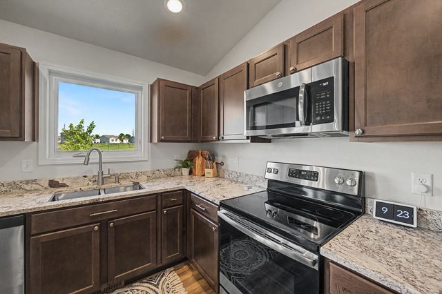 1636 25th Avenue SW, Altoona, IA 50009