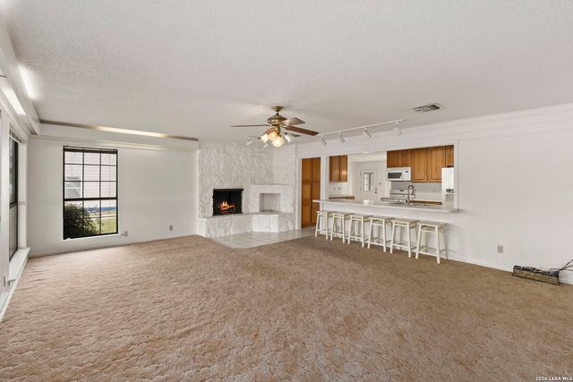 1309 E Zipp, New Braunfels, TX 78130