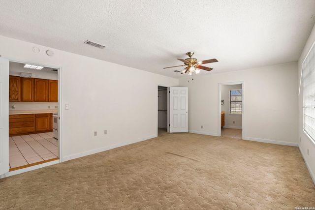 1309 E Zipp, New Braunfels, TX 78130