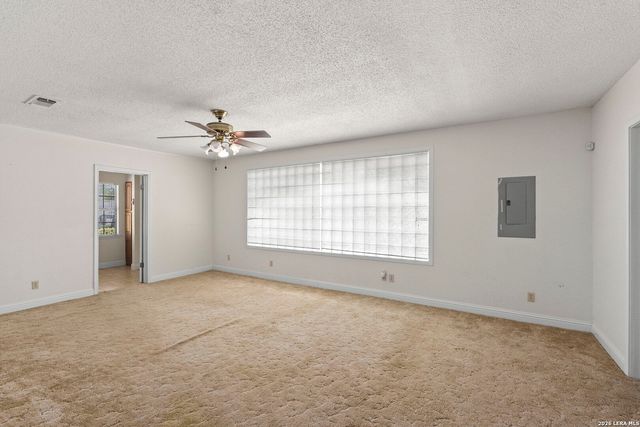 1309 E Zipp, New Braunfels, TX 78130