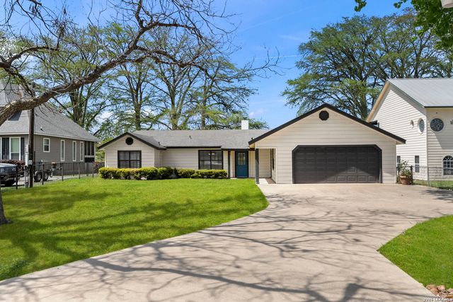 1309 E Zipp, New Braunfels, TX 78130