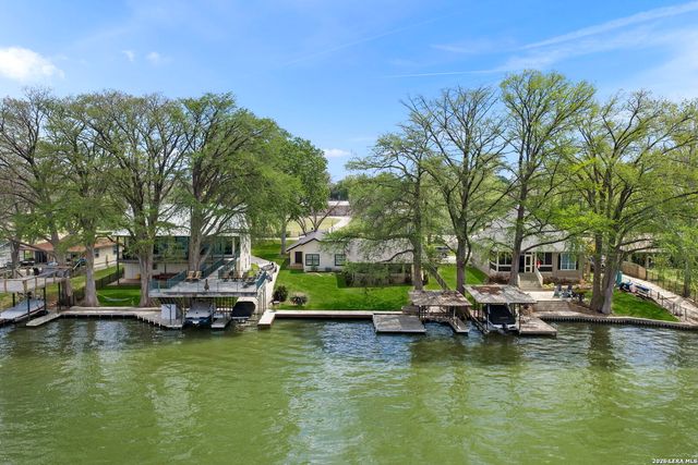 1309 E Zipp, New Braunfels, TX 78130