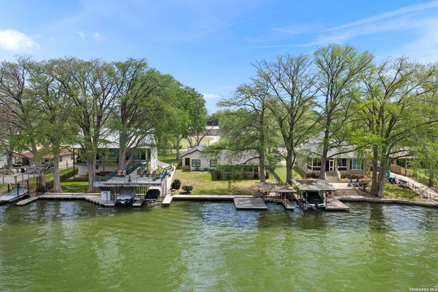 1309 E Zipp, New Braunfels, TX 78130