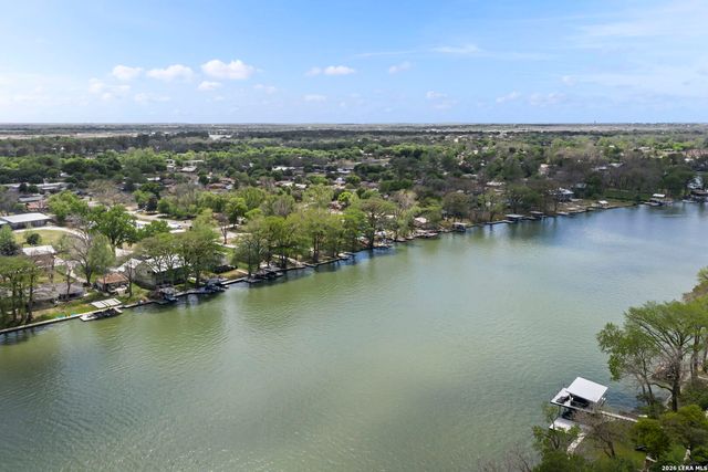 1309 E Zipp, New Braunfels, TX 78130