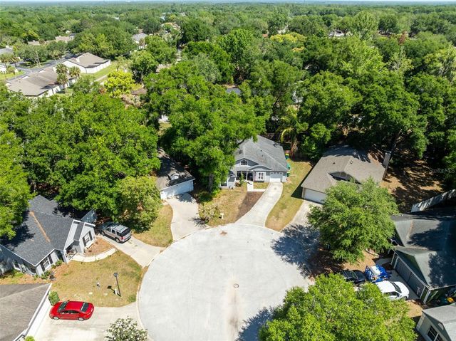 601 ARLINGTON COURT, Eustis, FL 32726