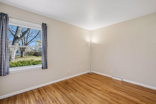 8316 Upton Avenue S, Bloomington, MN 55431