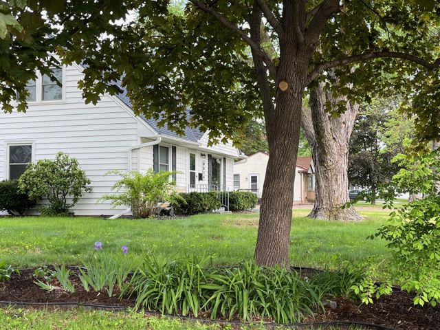 8316 Upton Avenue S, Bloomington, MN 55431