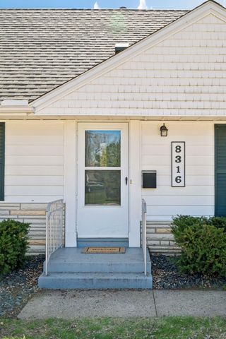 8316 Upton Avenue S, Bloomington, MN 55431