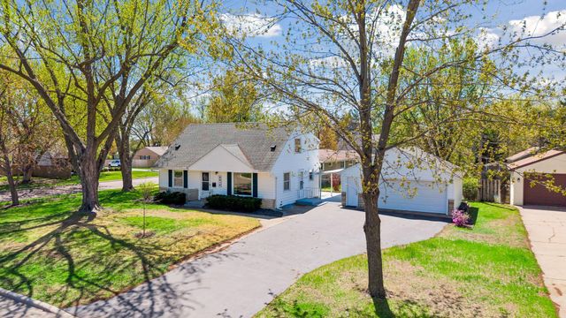 8316 Upton Avenue S, Bloomington, MN 55431