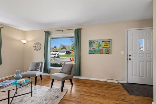 8316 Upton Avenue S, Bloomington, MN 55431