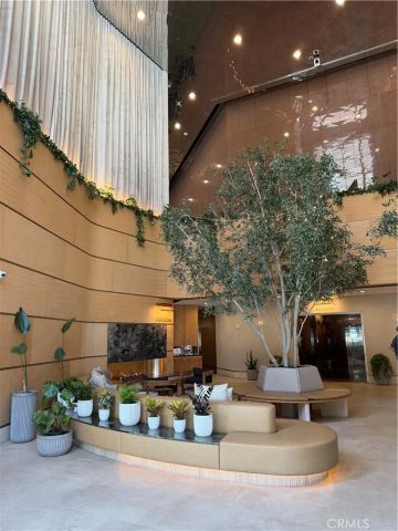 1100 Wilshire 2811, Los Angeles, CA 90017