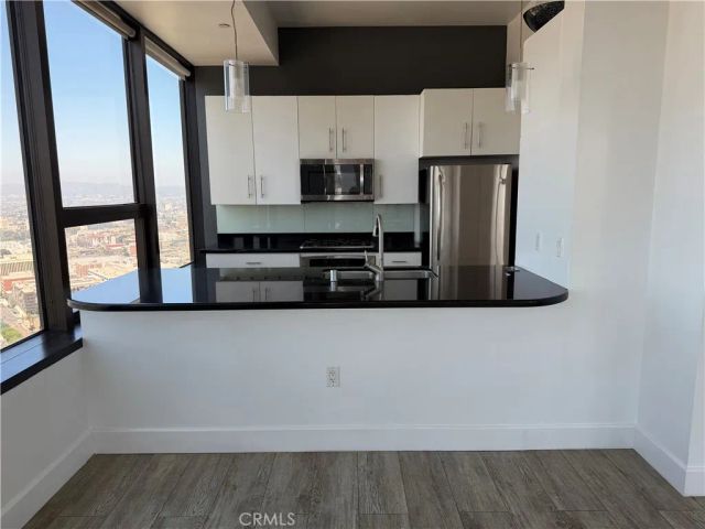 1100 Wilshire 2811, Los Angeles, CA 90017