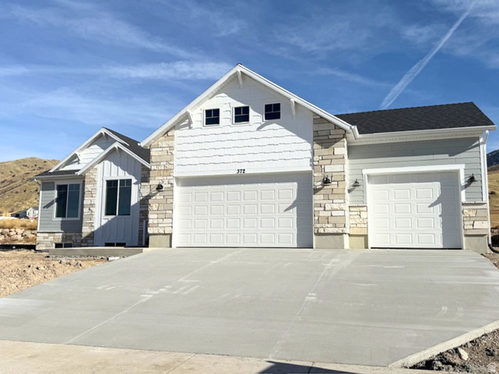 372 S 1150 E #607, Smithfield, UT 84335